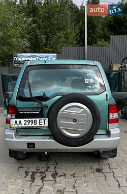 Внедорожник / Кроссовер Mitsubishi Pajero Pinin 2002 в 