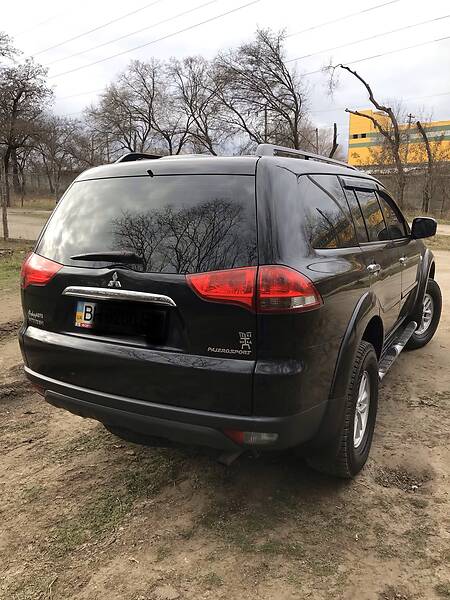 Позашляховик / Кросовер Mitsubishi Pajero Sport 2013 в Одесі