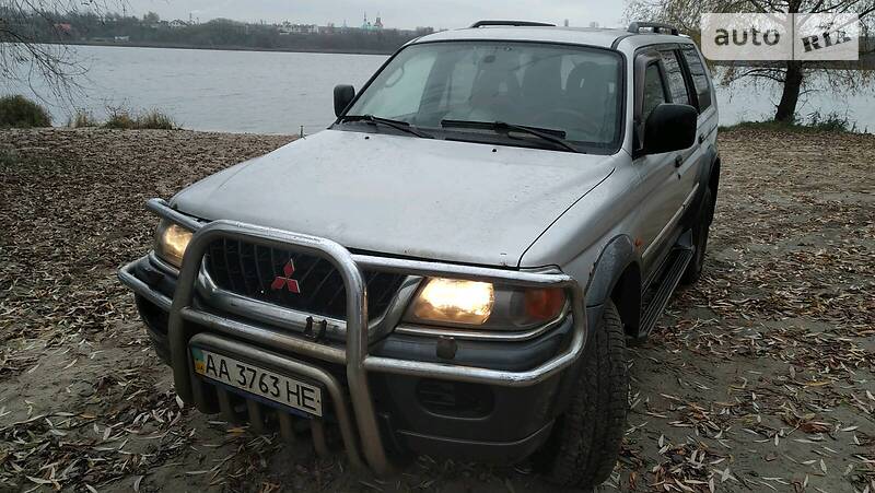 Mitsubishi Pajero Sport 2002