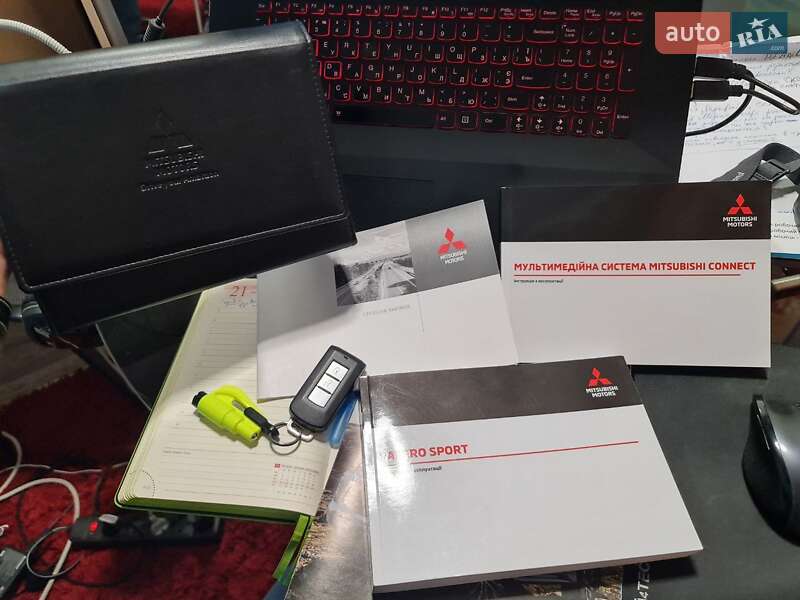 Внедорожник / Кроссовер Mitsubishi Pajero Sport 2020 в Киеве