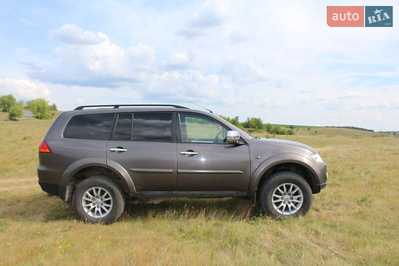 Mitsubishi Pajero Sport