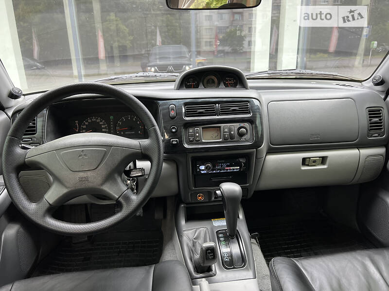 Внедорожник / Кроссовер Mitsubishi Pajero Sport 2006 в Хмельницком