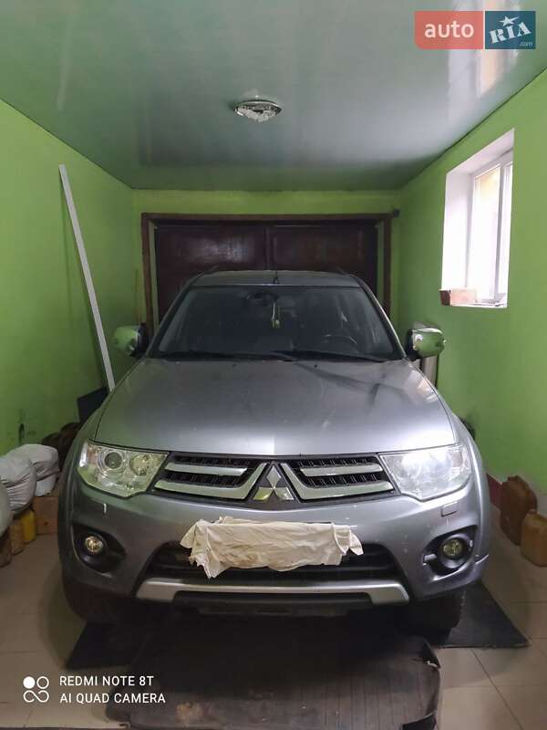 Mitsubishi Pajero Sport 2014 Mitsubishi Pajero Sport 2014