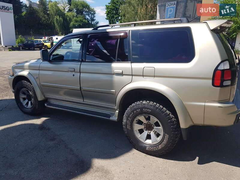Внедорожник / Кроссовер Mitsubishi Pajero Sport 2008 в Киеве