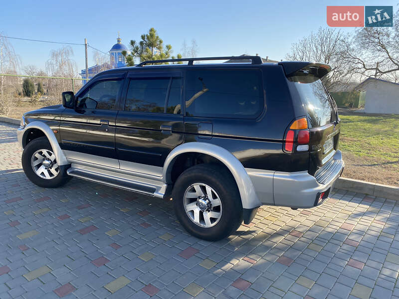 Внедорожник / Кроссовер Mitsubishi Pajero Sport 2000 в Измаиле