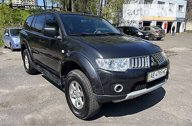 Внедорожник / Кроссовер Mitsubishi Pajero Sport 2012 в Днепре