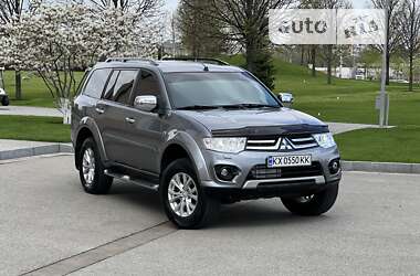 Внедорожник / Кроссовер Mitsubishi Pajero Sport 2013 в Киеве