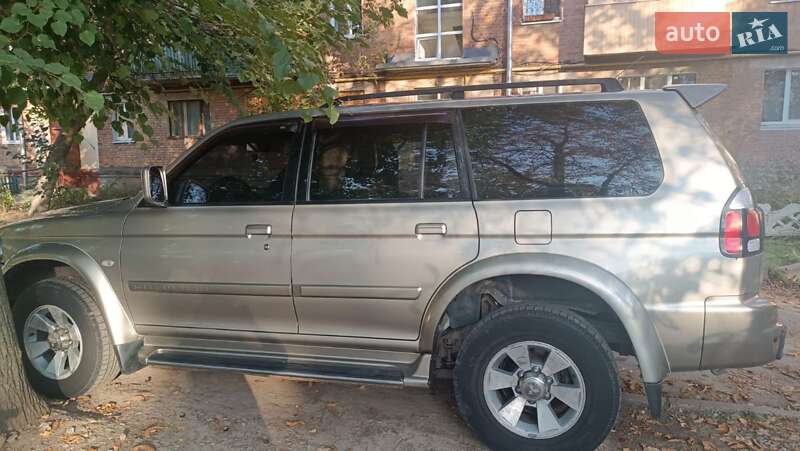 Внедорожник / Кроссовер Mitsubishi Pajero Sport 2006 в Харькове