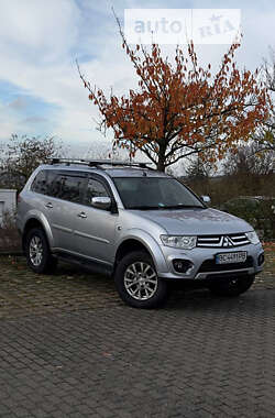 Внедорожник / Кроссовер Mitsubishi Pajero Sport 2014 в Турке