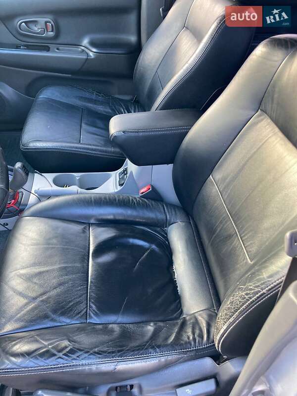 Внедорожник / Кроссовер Mitsubishi Pajero Sport 2005 в Козельце