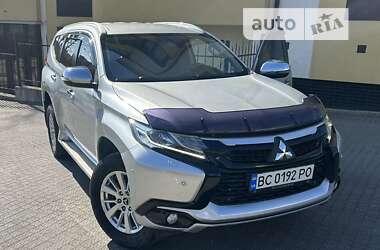 Внедорожник / Кроссовер Mitsubishi Pajero Sport 2017 в Львове