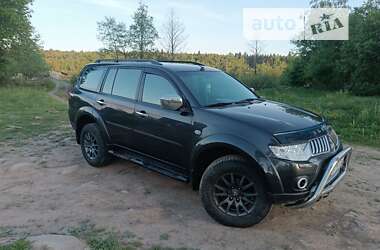 Внедорожник / Кроссовер Mitsubishi Pajero Sport 2012 в Богородчанах