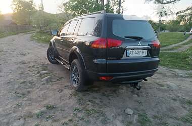 Внедорожник / Кроссовер Mitsubishi Pajero Sport 2012 в Богородчанах