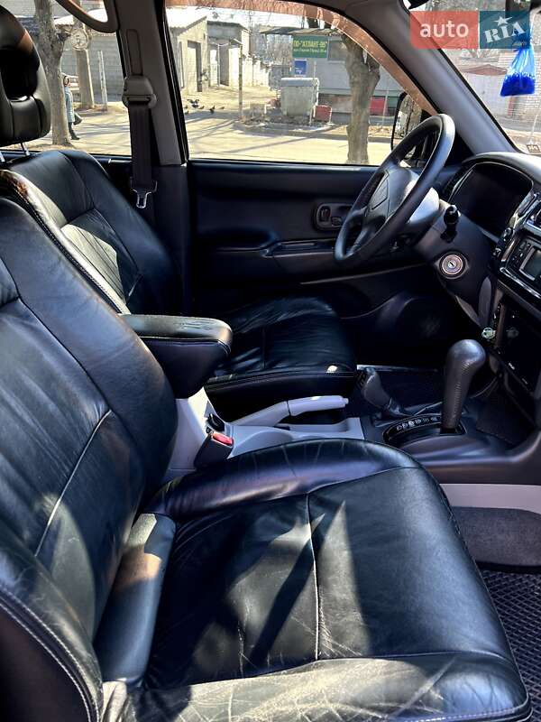 Внедорожник / Кроссовер Mitsubishi Pajero Sport 2007 в Харькове