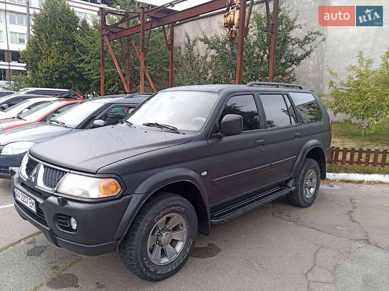 Позашляховик / Кросовер Mitsubishi Pajero Sport 2007 в Києві