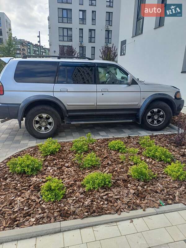 Внедорожник / Кроссовер Mitsubishi Pajero Sport 2005 в Рахове