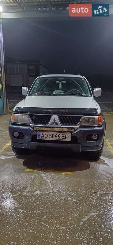 Внедорожник / Кроссовер Mitsubishi Pajero Sport 2005 в Рахове