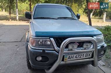 Внедорожник / Кроссовер Mitsubishi Pajero Sport 2003 в 