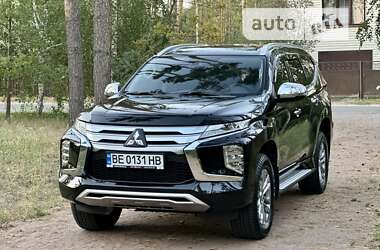 Позашляховик / Кросовер Mitsubishi Pajero Sport 2023 в Києві