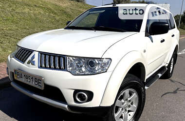 Внедорожник / Кроссовер Mitsubishi Pajero Sport 2012 в Киеве