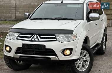 Позашляховик / Кросовер Mitsubishi Pajero Sport 2014 в Кам'янському