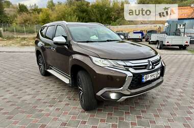 Внедорожник / Кроссовер Mitsubishi Pajero Sport 2017 в Запорожье