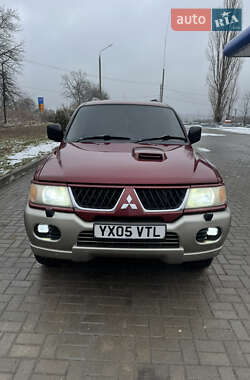 Позашляховик / Кросовер Mitsubishi Pajero Sport 2005 в Сторожинці