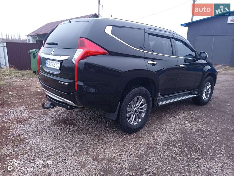 Внедорожник / Кроссовер Mitsubishi Pajero Sport 2018 в Полтаве
