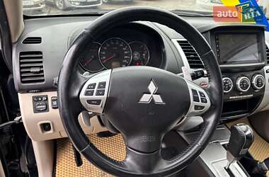 Внедорожник / Кроссовер Mitsubishi Pajero Sport 2012 в Львове