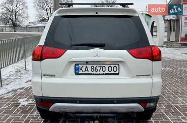 Позашляховик / Кросовер Mitsubishi Pajero Sport 2012 в Сумах