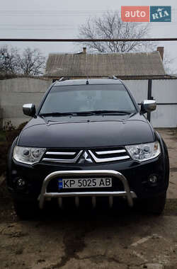 Внедорожник / Кроссовер Mitsubishi Pajero Sport 2015 в Запорожье