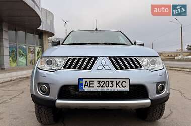 Позашляховик / Кросовер Mitsubishi Pajero Sport 2011 в Кам'янському