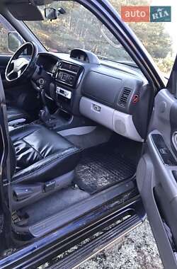 Позашляховик / Кросовер Mitsubishi Pajero Sport 2005 в 