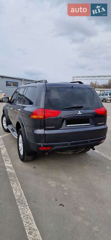 Внедорожник / Кроссовер Mitsubishi Pajero Sport 2012 в Кременчуге