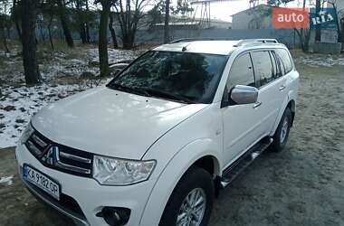 Внедорожник / Кроссовер Mitsubishi Pajero Sport 2013 в Киеве