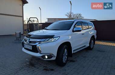 Позашляховик / Кросовер Mitsubishi Pajero Sport 2018 в Тернополі