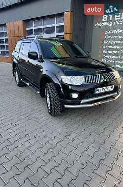 Внедорожник / Кроссовер Mitsubishi Pajero Sport 2012 в Хмельницком