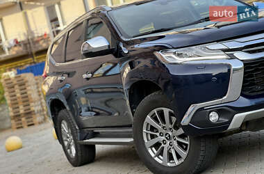 Внедорожник / Кроссовер Mitsubishi Pajero Sport 2019 в 