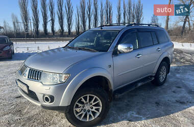 Внедорожник / Кроссовер Mitsubishi Pajero Sport 2013 в Полтаве