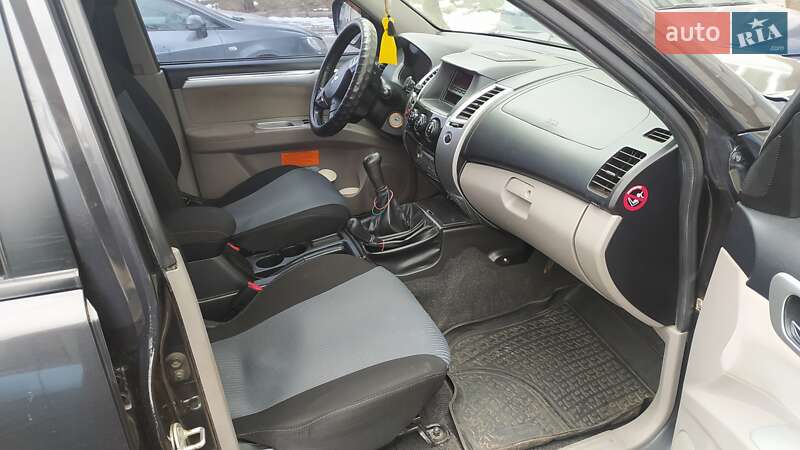 Позашляховик / Кросовер Mitsubishi Pajero Sport 2010 в Сумах