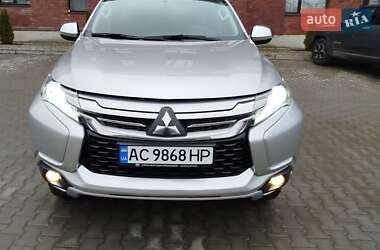Внедорожник / Кроссовер Mitsubishi Pajero Sport 2016 в 
