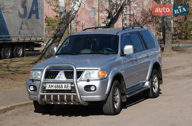 Позашляховик / Кросовер Mitsubishi Pajero Sport 2006 в Житомирі