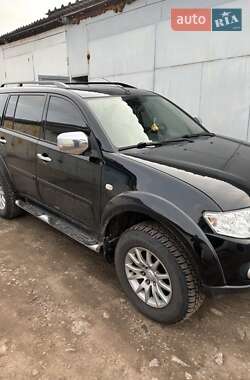 Внедорожник / Кроссовер Mitsubishi Pajero Sport 2011 в Харькове