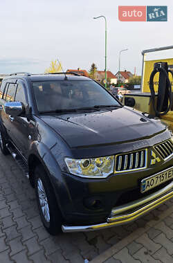 Позашляховик / Кросовер Mitsubishi Pajero Sport 2011 в Тячеві