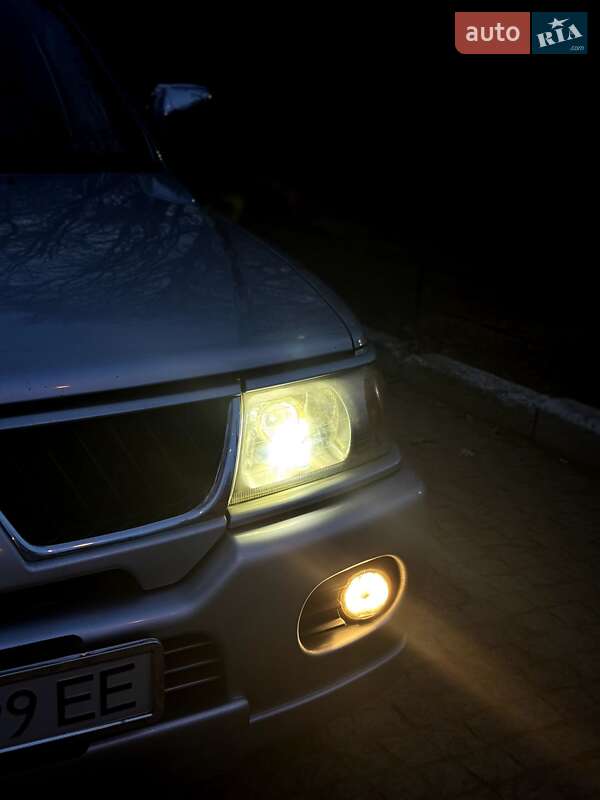 Внедорожник / Кроссовер Mitsubishi Pajero Sport 2008 в Черновцах