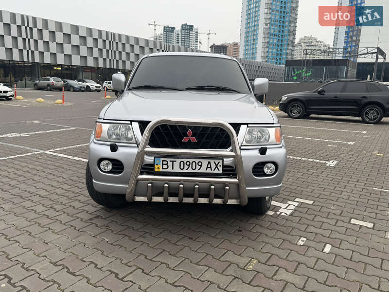 Внедорожник / Кроссовер Mitsubishi Pajero Sport 2006 в Николаеве