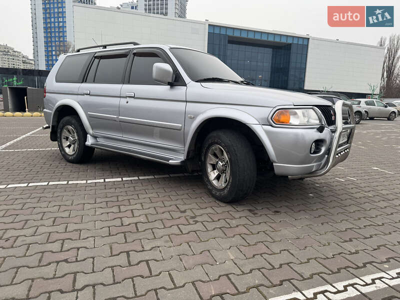 Внедорожник / Кроссовер Mitsubishi Pajero Sport 2006 в Николаеве