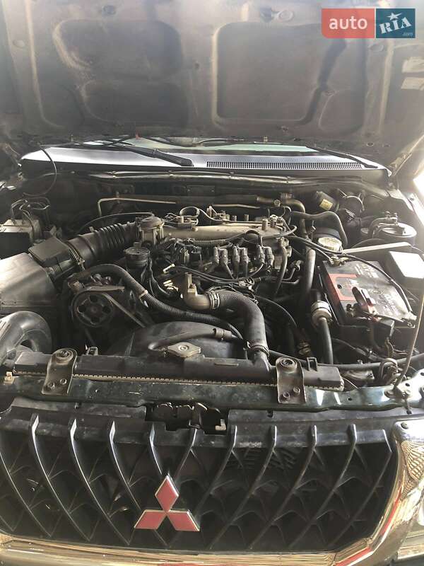 Позашляховик / Кросовер Mitsubishi Pajero Sport 2000 в Харкові