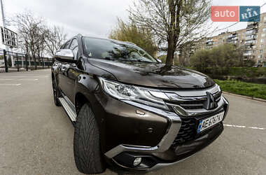 Внедорожник / Кроссовер Mitsubishi Pajero Sport 2016 в Кривом Роге