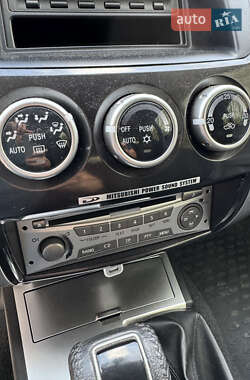 Внедорожник / Кроссовер Mitsubishi Pajero Sport 2013 в 